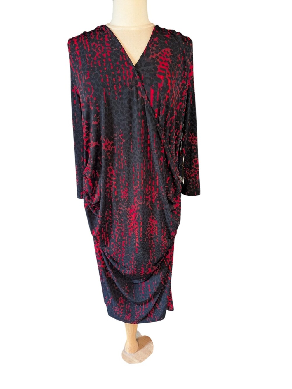 Jennifer Lopez NWT Gathered Long Sleeve Black And Red Dress Size 1x